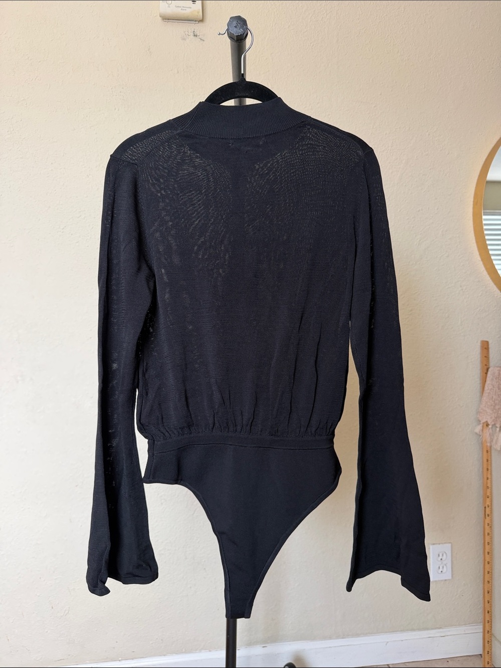 House of CB Lois Black Keyhole Bodysuit, Size Medium nwot - Picture 5 of 9